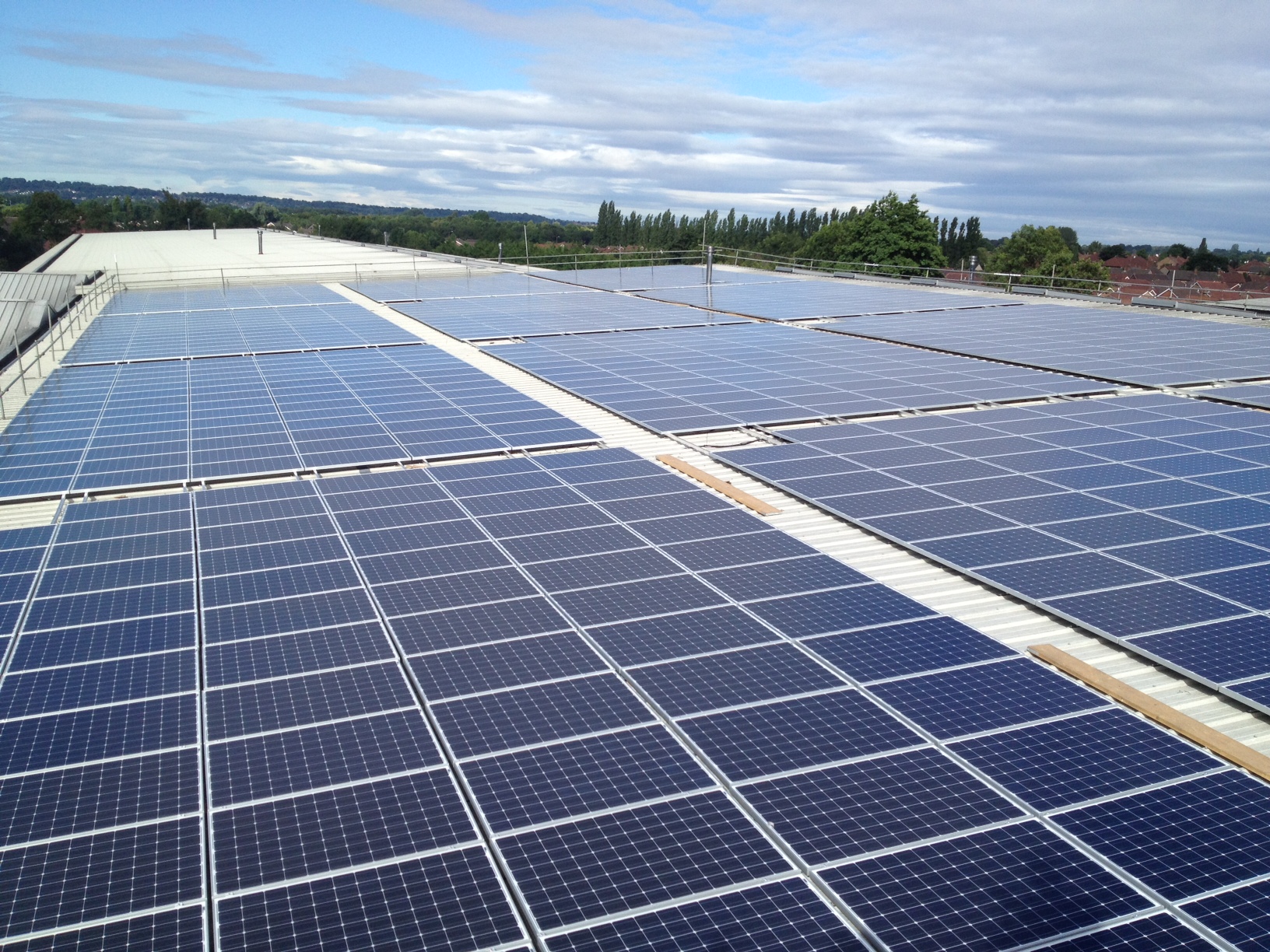 Rooftop Solar Power Plant Tapiotek