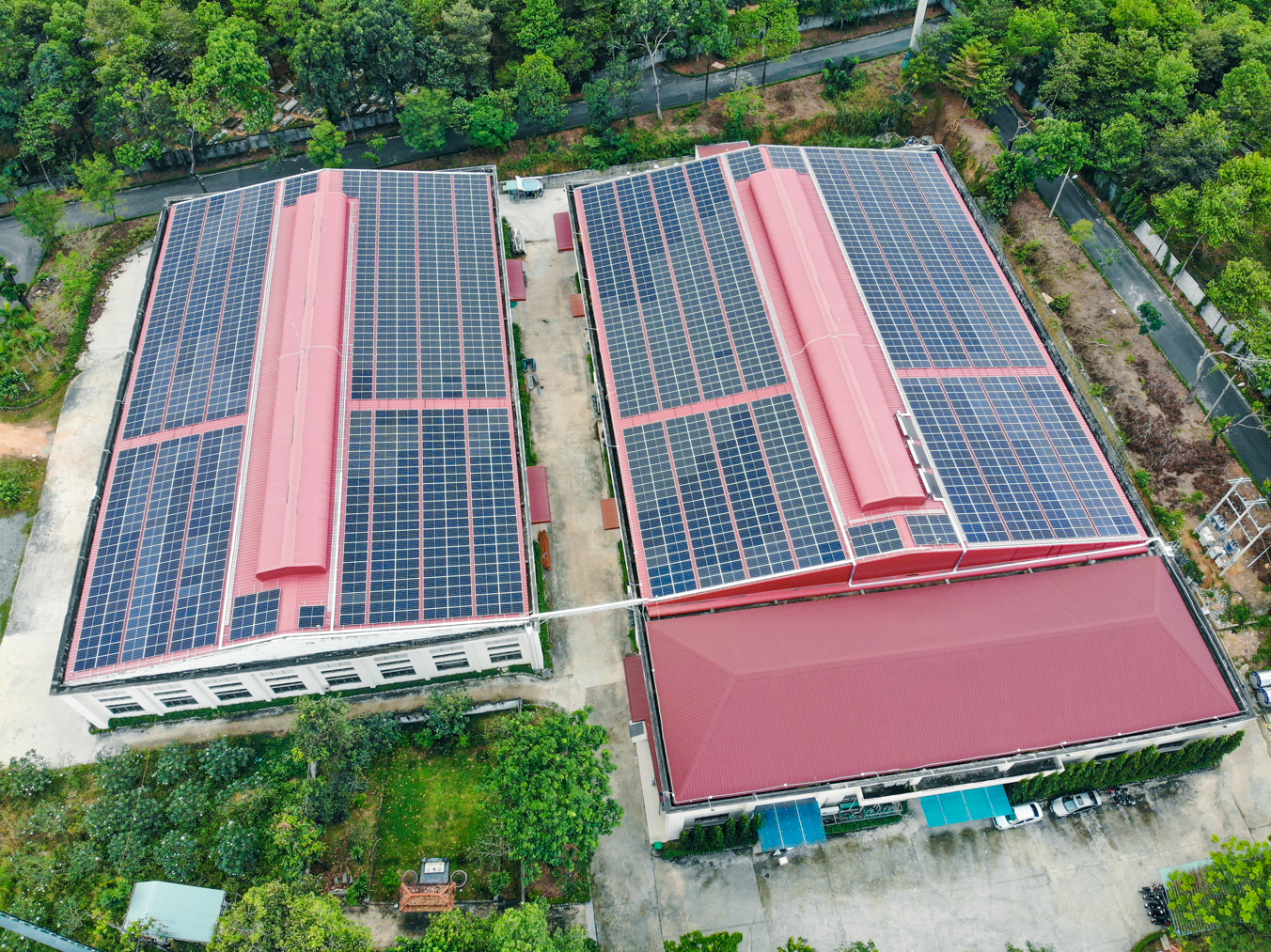 Điện mặt trời áp mái trường học Đồng An